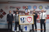 SALON ATLETİZM ŞAMPİYONASI - Bilecik Belediye Spor Kulübü Sporcularından Büyük Başarı