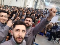 İŞ BIRAKMA - Bursa'daki Otomotiv Yan Sanayi Fabrikasında İşçiler Ayaklandı