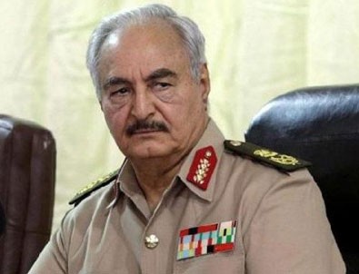 Hafter sivilleri tehdit etti!