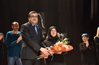 KADINA ŞİDDET - 'Ölmezden Gelemeyenler' Oyunu İlgi Gördü