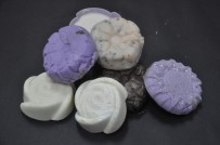 KIMYA - Afyonkarahisar BİLSEM Öğrencileri Kadınlar İçin Atık Yağdan Sabun Yaptı