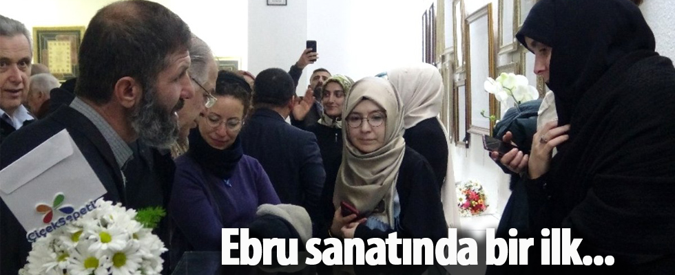 Ebru sanatında bir ilk...