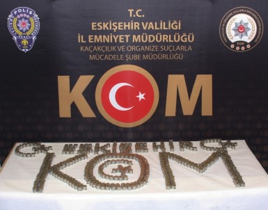 Eskişehir'de Piyasaya Sahte Euroyu Sürmek İsteyen Kalpazanlar Tutuklandı