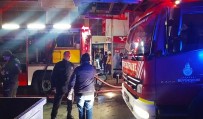 Gaziosmanpaşa'da Yangın Paniği Açıklaması 12 Kişi Dumandan Etkilendi