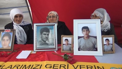 HDP Önünde Evlat Nöbeti Tutan Ailelerin Sayısı 72'Ye Yükseldi