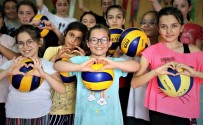 HASAN TAHSIN - Kocaeli'de 3 Bin Öğrenciye Voleybol Eğitimi Verilecek
