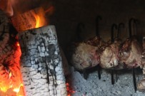TAYVAN - (Özel) Turistler Bu Kebabı Tatmadan Denizli'den Ayrılmıyor