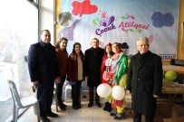 EMEKLİ ÖĞRETMEN - 5 Yıl Aradan Sonra Akhisar Alışveriş Festivali Yeniden Başladı