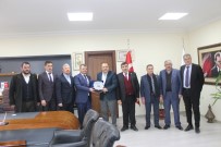 EGE BÖLGESI - AK Parti Yerel Yönetimler Başkan Yardımcısı Abdurrahman Öz'den Emirdağ'a Ziyaret