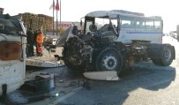 BAĞYURDU - İşçi Servisi Kaza Yaptı Açıklaması 10 Yaralı