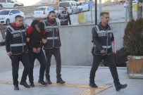 KAPKAÇ - Kadınların Telefonlarını Alıp Kaçan Şüpheli Tutuklandı