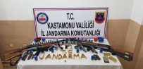 KURUSIKI TABANCA - Kastamonu'da Jandarma Ekiplerinden Silah Operasyonu