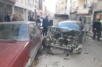 BARBAROS HAYRETTİN PAŞA - Kırıkkale'de Trafik Kazası, 2'Si Ağır 3 Yaralı