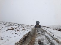 DOĞUŞ - Nusaybin'de Kardan Dolayı Kapanan Yollar Temizleniyor