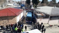 MAHKUM YAKINLARI - Depremde Hasar Gören Cezaevi Boşaltılıyor