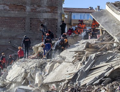 Elazığ'daki depremde 29 kişi hayatını kaybetti, 1234 kişi yaralandı