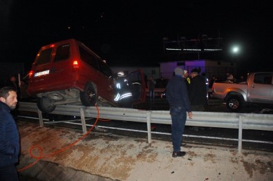 Rize'de 3 Araç Birbirine Girdi Açıklaması 1 Ölü, 8 Yaralı