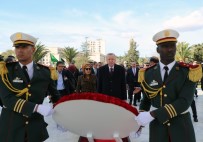 RESMİ KARŞILAMA - Cumhurbaşkanı Erdoğan Cezayir'de Şehitler Abidesi'ni Ziyaret Etti
