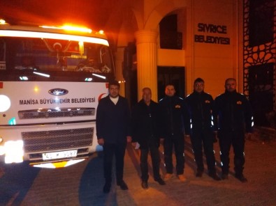 Manisa Büyükşehir Belediyesinin Yardım Tırı Sivrice'ye Ulaştı