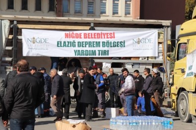 Niğde'den Deprem Bölgesine 8 Tır Yardım