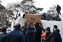 ALIŞVERİŞ MERKEZİ - Tatvan Belediyesi Depremzedeler İçin Yardım Kampanyası Başlattı