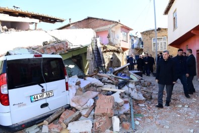 Yeşilyurt Belediyesi Sosyal Ve Spor Tesisleri Depremden Dolayı 24 Saat Açık