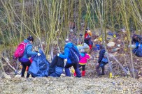 KÖRFEZ - Doğa Yürüyüşüne Çıktılar, Yarım Ton Çöp Topladılar