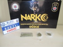 UYUŞTURUCU MADDE - Düzce'den Uyuşturucu Sevkiyatı Yaparken Yakalandılar