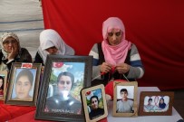 SEVINDIK - Elazığ'daki Depremzedelere Bir Destek De Evlat Nöbetindeki Annelerden