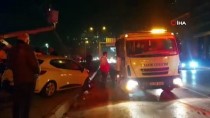 İzmir'de Zincirleme Kaza Açıklaması 2'Si Ağır 3 Yaralı