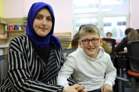 İLKOKUL ÖĞRENCİSİ - Küçük Mert Ali, Aldığı Eğitimle Sosyalleşti