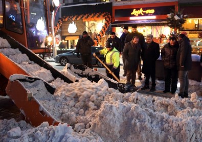 Vali Bilmez, Karla Mücadele Ordusunu Yalnız Bırakmadı