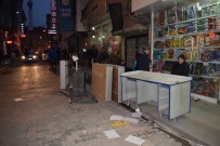 AFET BÖLGESİ - Malatya'da Depremden Zarar Gören Ev Ve İş Yerleri Tahliye Ediliyor