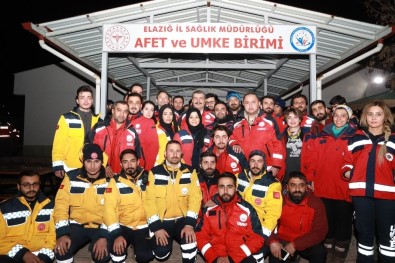 Sünnetçioğlu Açıklaması 'Enkazdan Ekibimiz 5 Kişiyi Kurtardı'