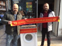 GALATASARAY TARAFTARLARI - Galatasaraylı Taraftarlardan Çocuk Evlerine Çamaşır Makinası