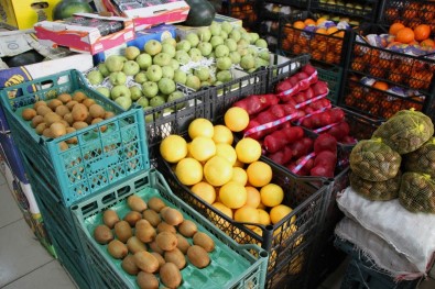 İstanbul'a Gelen Meyve Azaldı, Sebze Arttı
