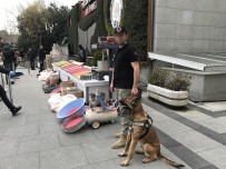 UYUŞTURUCU TACİRLERİ - İstanbul'da Yüklü Miktarda Uyuşturucu Hap Ele Geçirildi