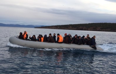 Ayvalık'ta 45 Afganistan Uyruklu Göçmen Yakalandı