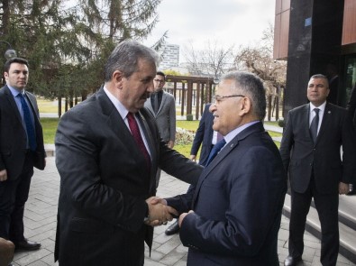 BBP Genel Başkanı Mustafa Destici, Başkan Memduh Büyükkılıç'ı Ziyaret Etti