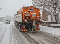 BİTLİS - Bitlis Belediyesinden Karla Mücadele Çalışması