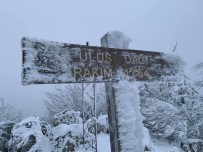 Kar Yağmadı, Vatandaşlar Ulus Dağı'na Akın Etti