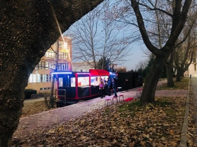 Kartpostallık Tarihi Tren Kafeye Dönüştü