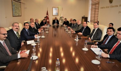 Manisa'nın Güvenliği Ve Asayişi Masaya Yatırıldı