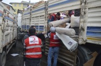 TANDOĞAN - Ağrı'da Toplanan Yardımlar Deprem Bölgesine Gönderildi