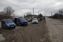 JANDARMA KOMUTANLIĞI - Emet Jandarmasından Trafik Ve Asayiş Uygulaması