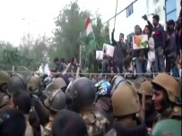 MAHATMA GANDHI - Hindistan'da Vatandaşlık Yasası Protestoları Devam Ediyor