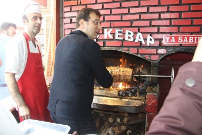 İmamoğlu Erzurum'da Çağ Kebabı Kesti