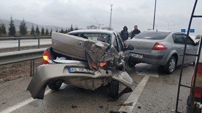 Kırıkkale'de İki Ayrı Trafik Kazası Açıklaması 7 Yaralı