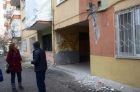 ÇÖKME TEHLİKESİ - Malatya'da Yıkılma Riski Olan Binalar Boşaltılıyor