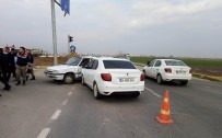 ŞANLIURFA - Otomobiller Çarpıştı Açıklaması 3 Yaralı